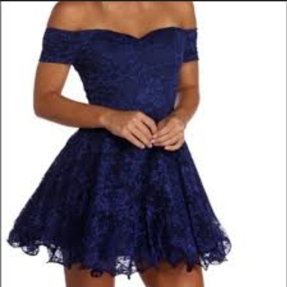 NWT Windsor Blue Lace Off the Shoulder Dress Size Medium